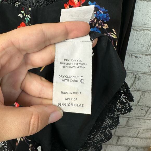 Nicholas Romper Cecile Floral Silk Crochet Lace Bell Sleeve Black White Red 6 - Picture 13 of 14